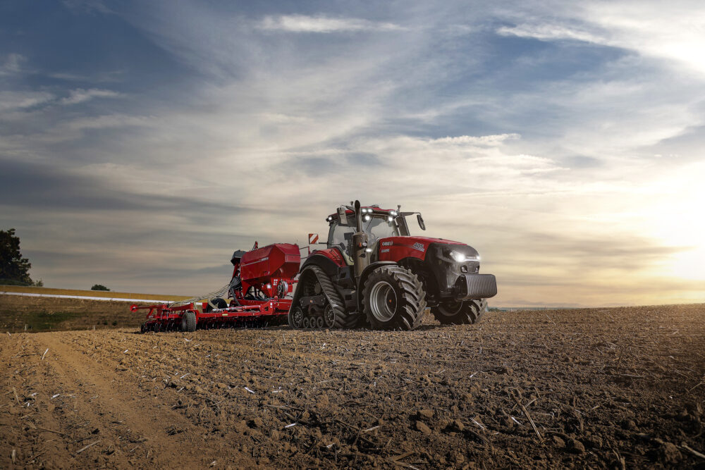 Większa moc, ulepszone funkcje i uproszczona technologia dla ciągników Case IH Magnum